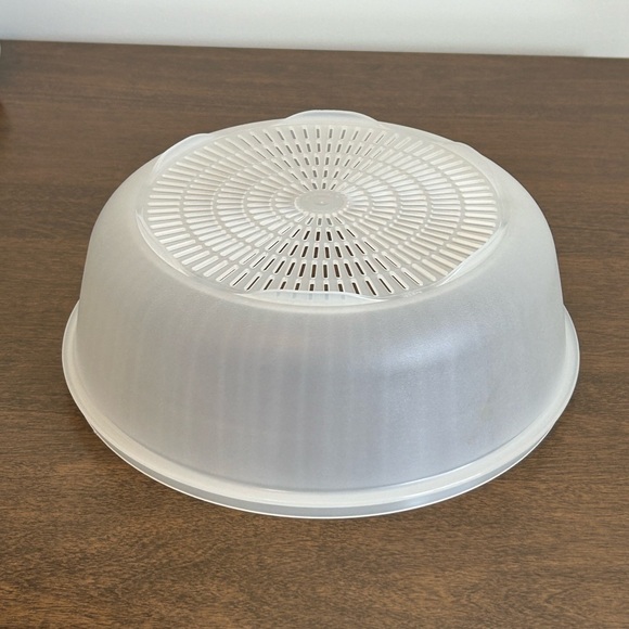 TUPPERWARE 10" CRYSTALWAVE STEAMER STRAINER ~ USA! - Picture 3 of 6